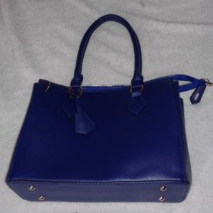 Magnifique Maroquinerie royal blue purse